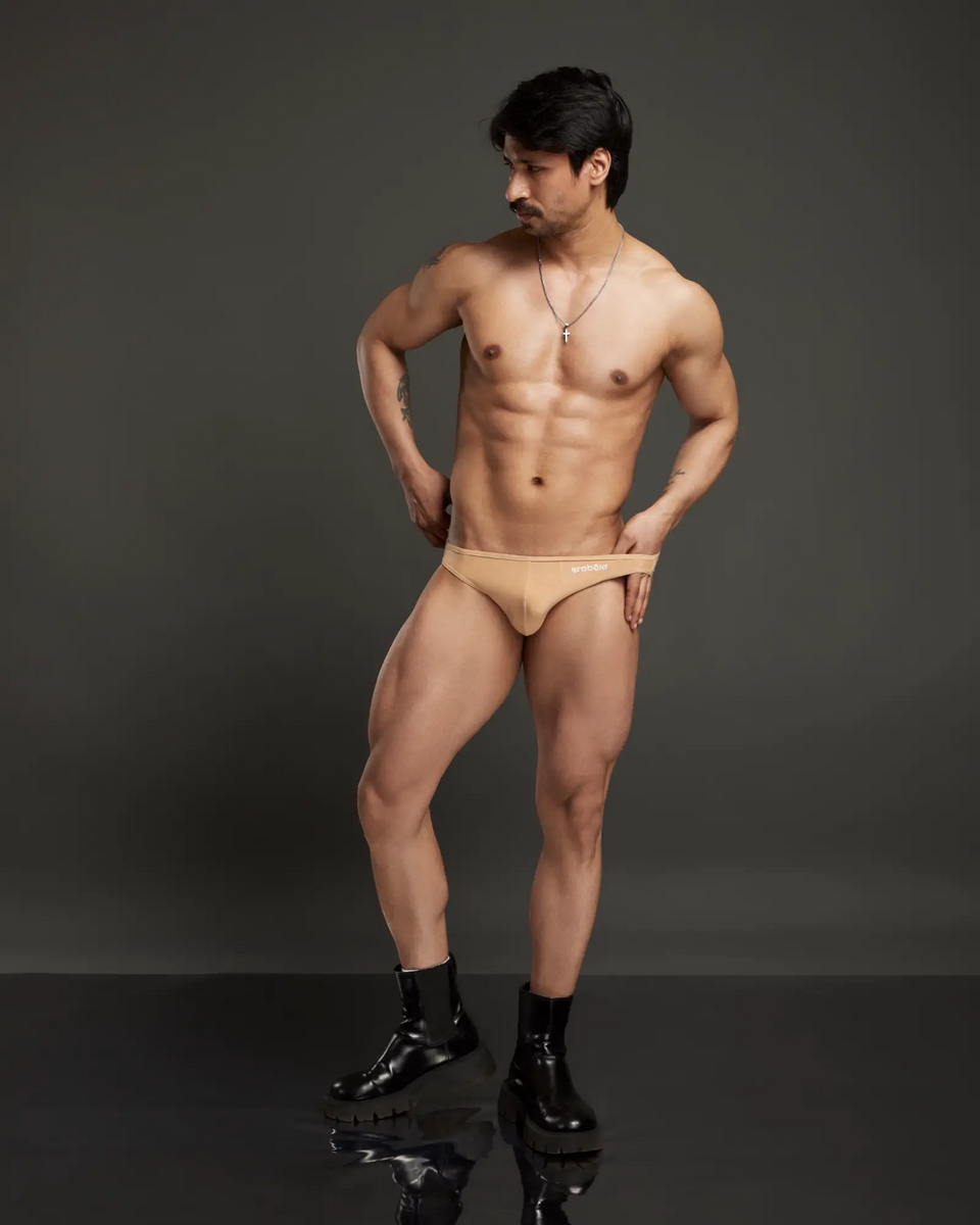 The Hold Me Brief, skin, photo 1
